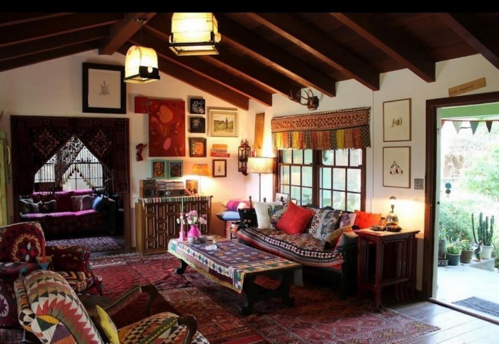 Model Desain Interior Rumah Gaya Bohemian yang Bagus dan Kekinian