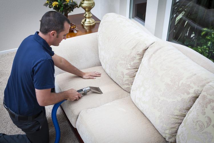 Kapan Anda Butuh Jasa Cuci Sofa? Cek Beberapa Kondisi Berikut